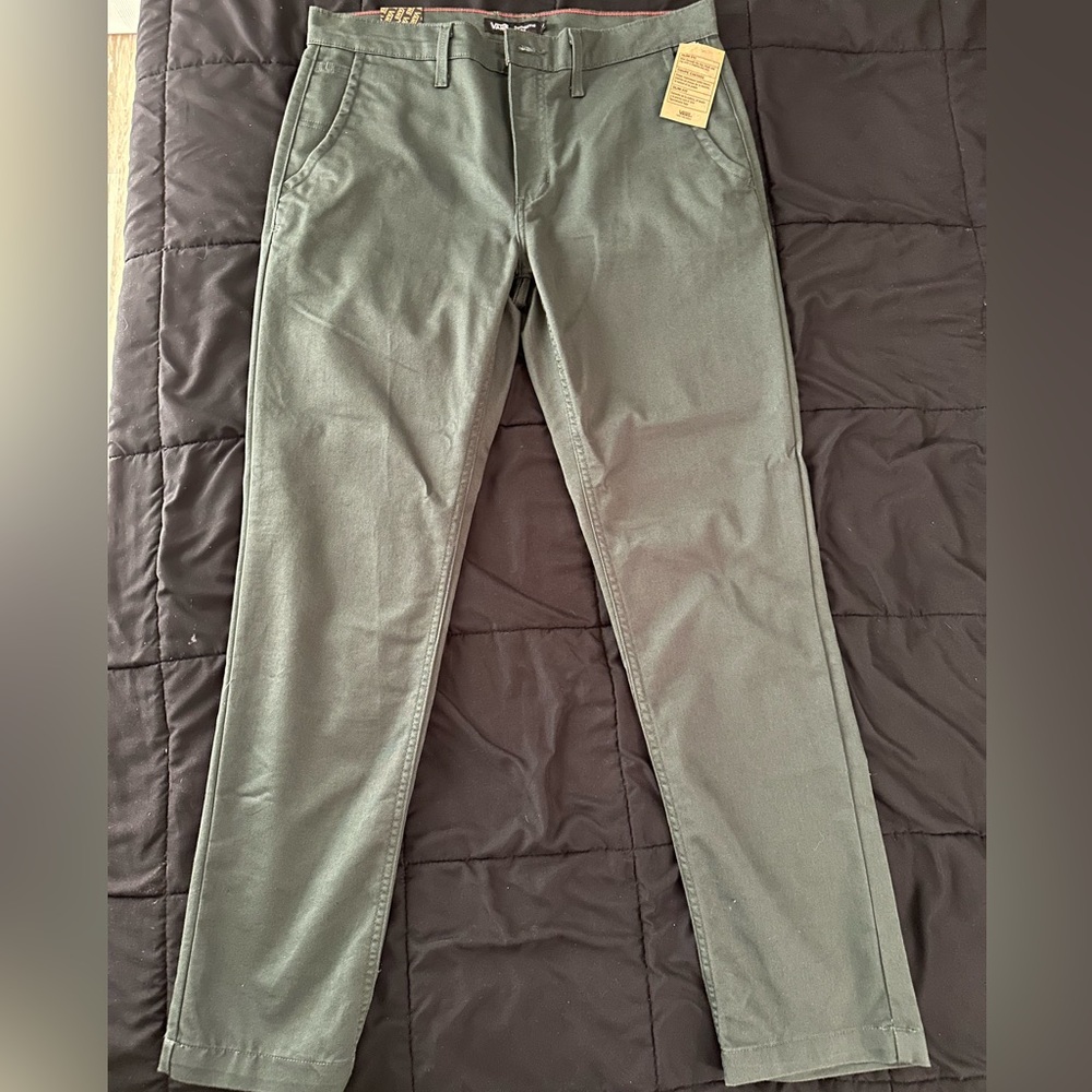 Vans Green Olive Chino Pants Size 34 NEW with tags